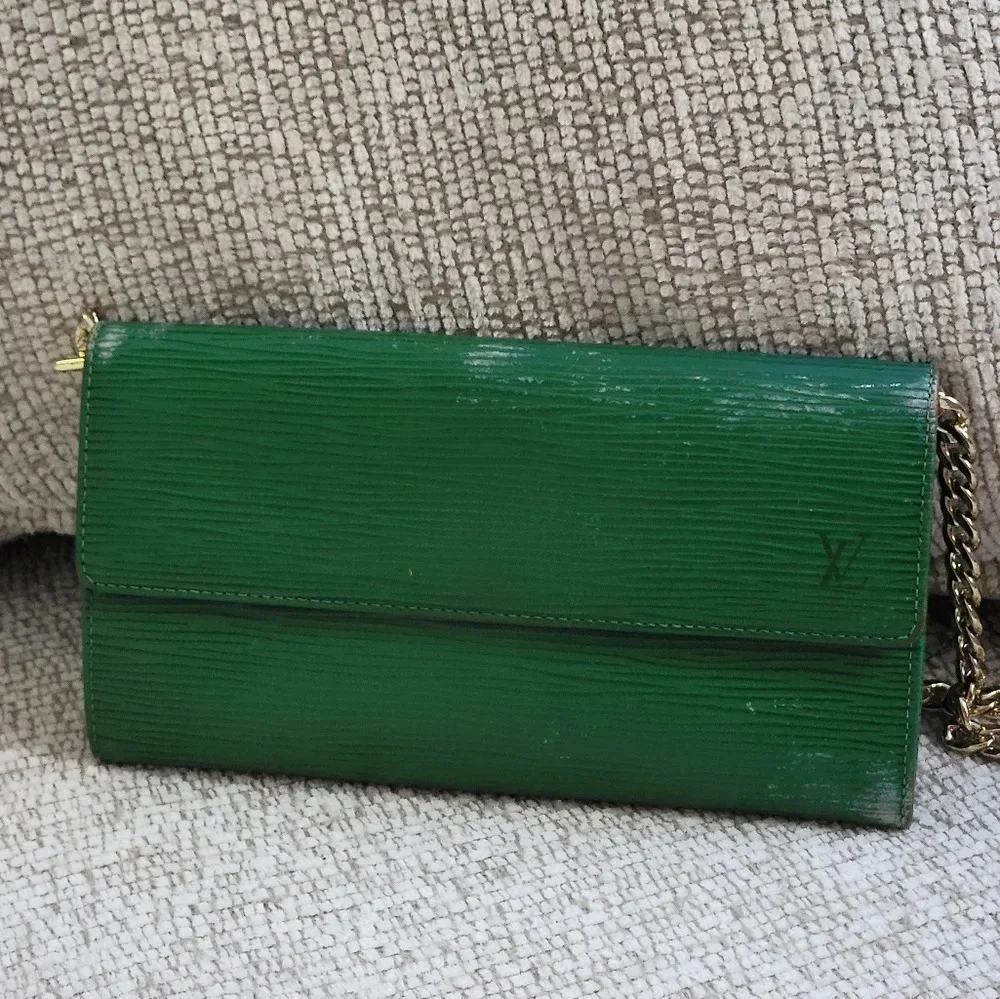 LV Green Epi Leather Long Wallet - Picture 8 of 12
